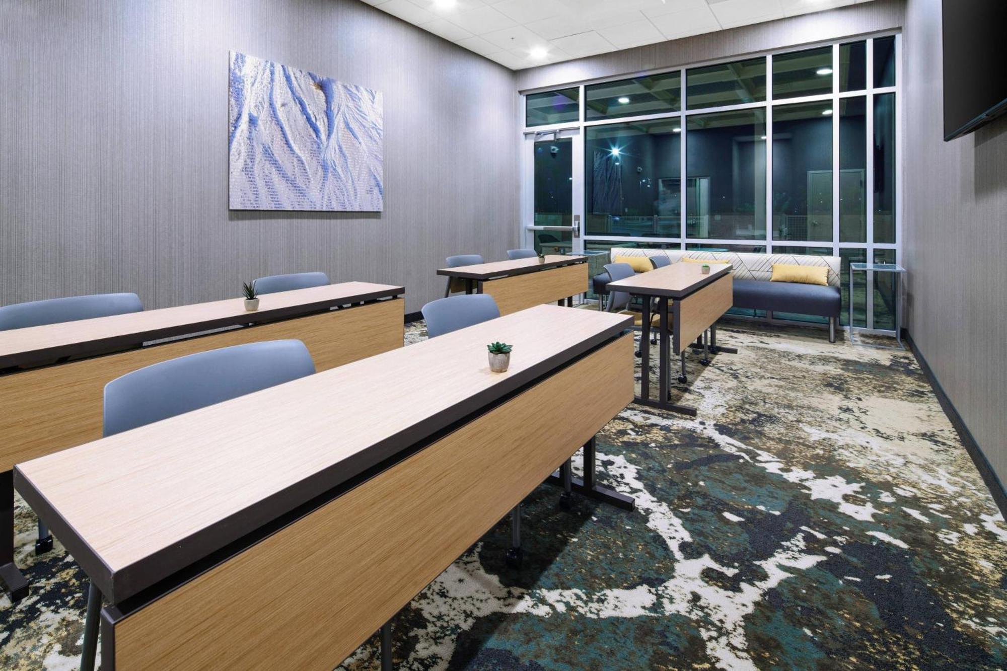 Springhill Suites By Marriott Phoenix Goodyear Exterior photo